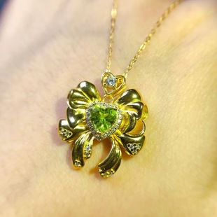 新款天然橄榄石吊坠925银镶嵌女时尚轻奢饰品送女友新年礼物