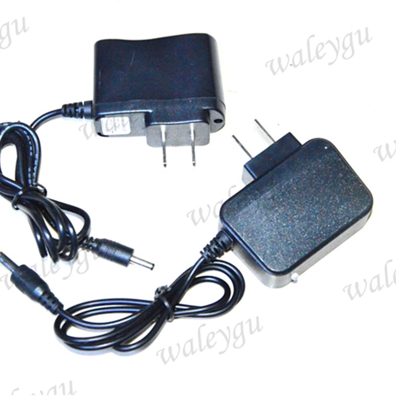 翰光 HG-007 防身强光LED手电筒 侣字 D118 LED变焦手电筒 充电器