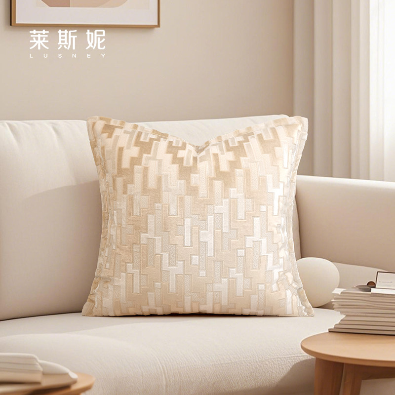 高端丝绒米黄色抱枕轻奢沙发抱枕高级别墅会所客厅沙发床上靠枕套