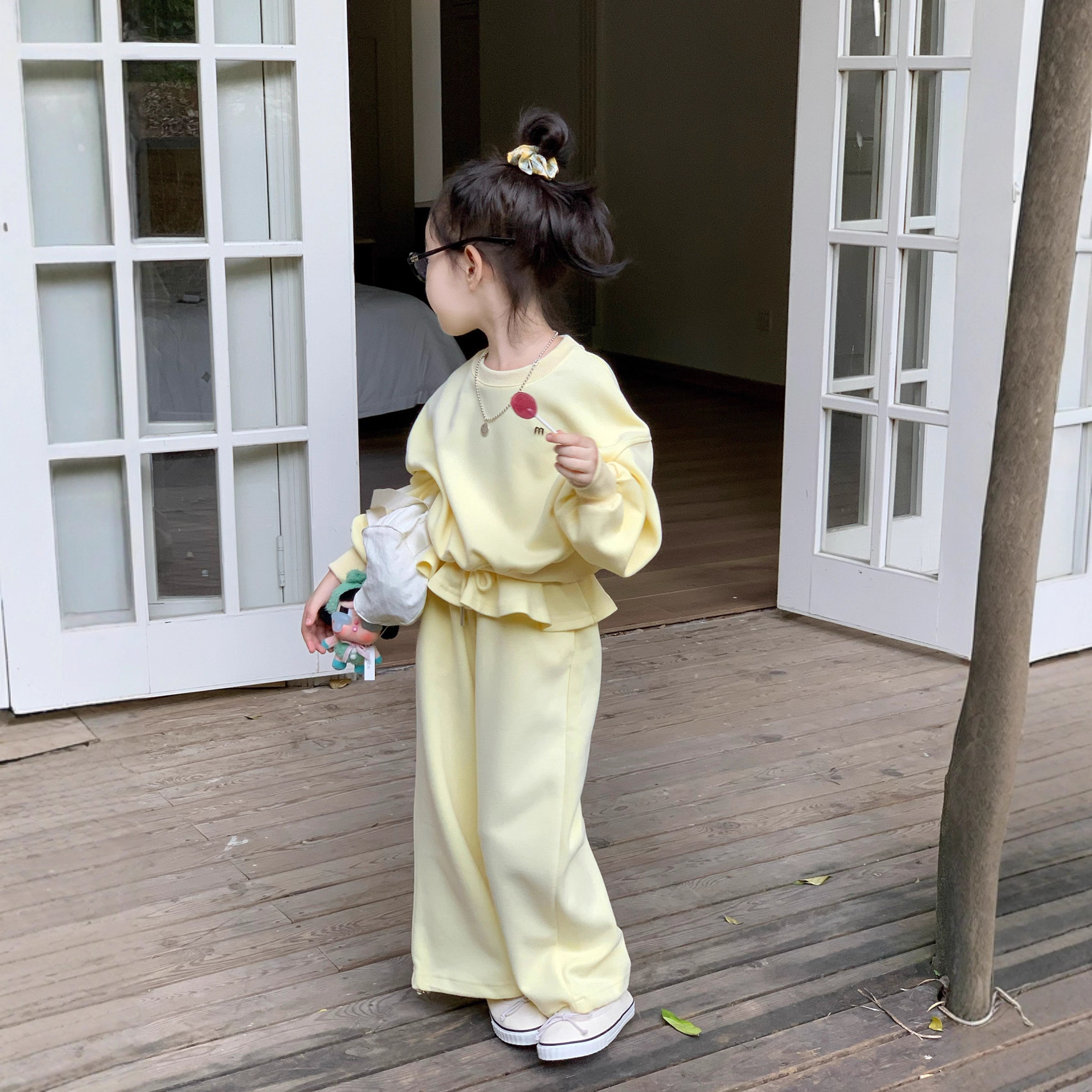 TOTObaby儿童休闲运动套装秋季女童洋气黄色荷叶边卫衣卫裤两件套