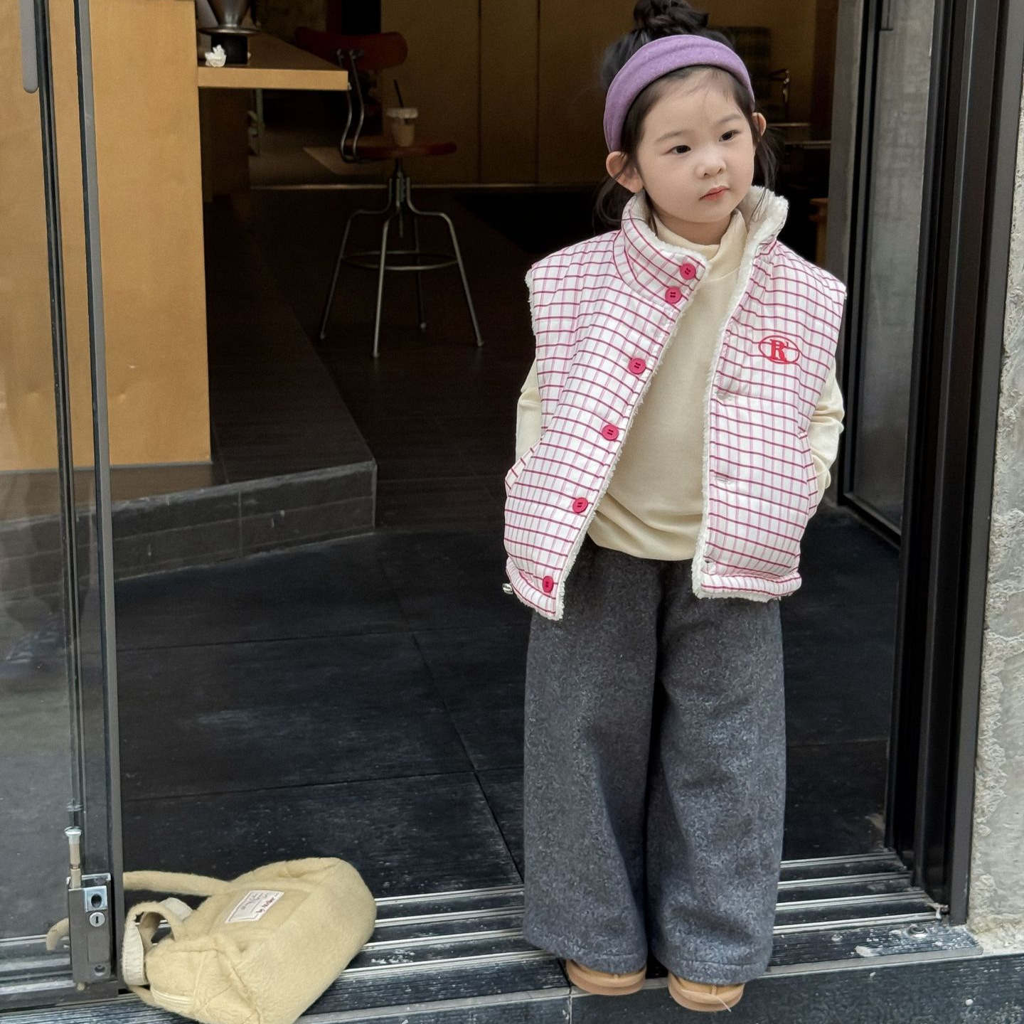 TOTObaby2025冬装韩版女童加厚格子马甲女宝宝洋气两面穿毛绒外套