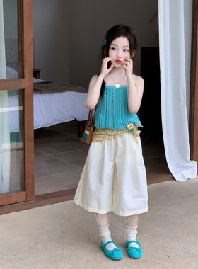 女童湖蓝色镂空针织吊带背心