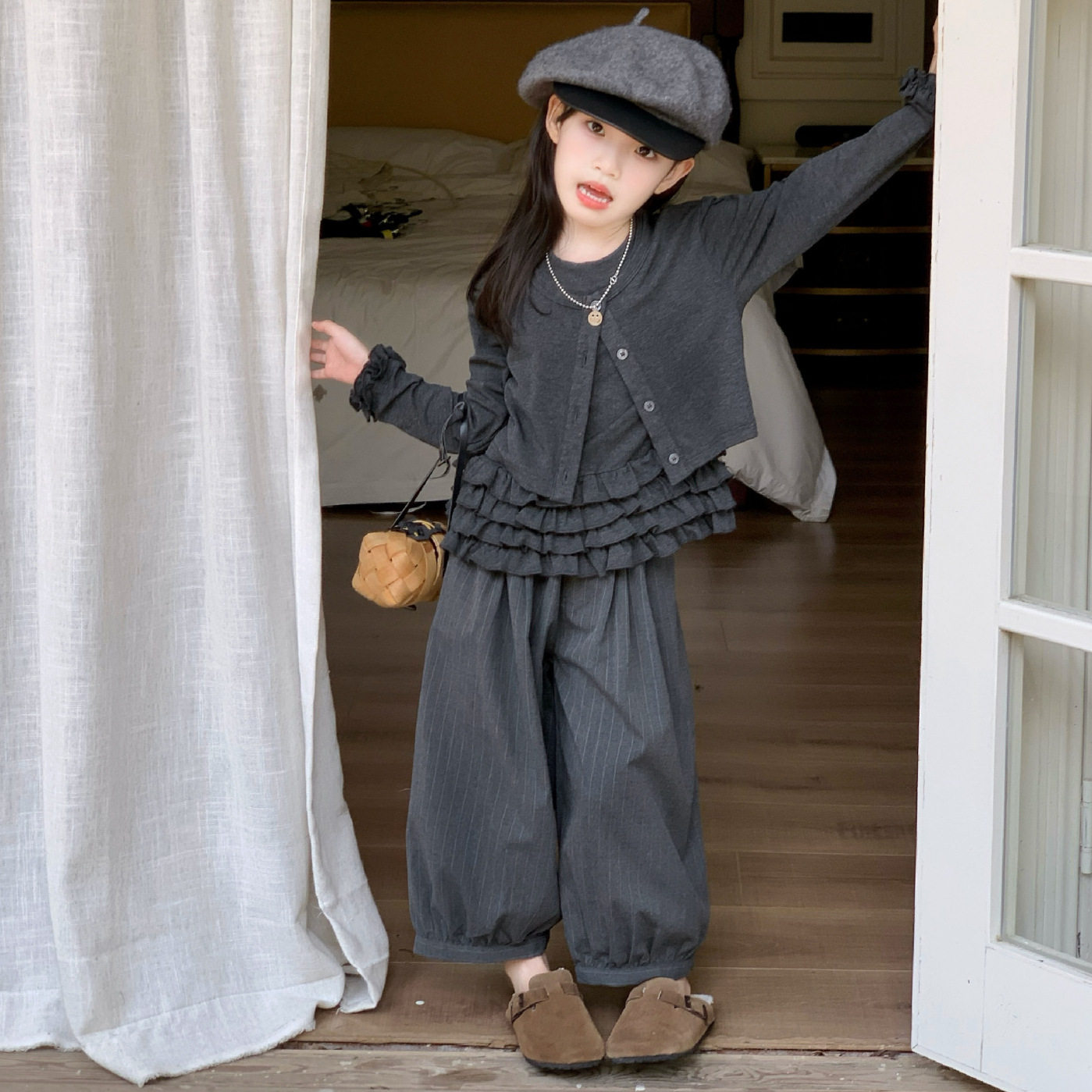 TOTObaby秋装女童洋气下摆花边假两件长袖T恤儿童条纹灯笼裤套装,童装/婴儿装/亲子装,套装,淘宝优惠券,粉丝福利购,淘宝优惠卷