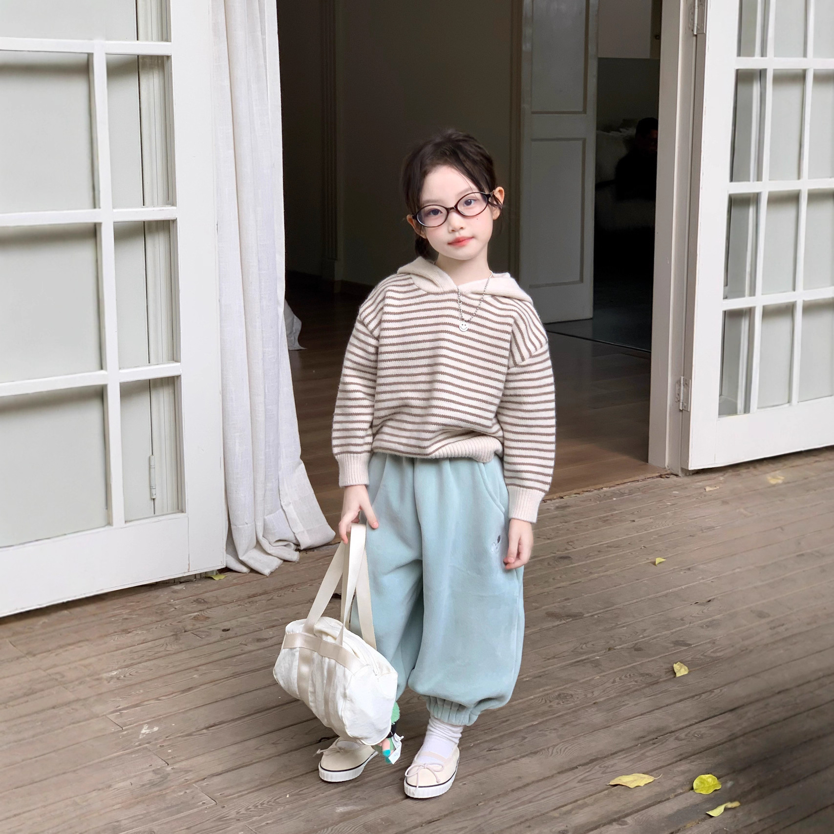 女童秋冬加厚条纹连帽针织毛衣