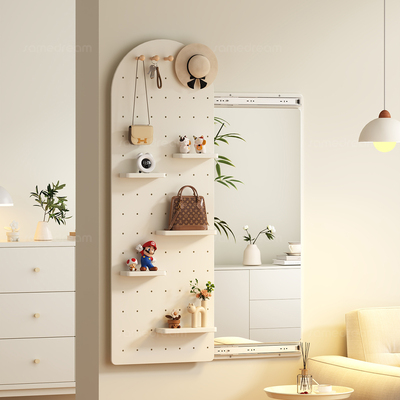 奶油风洞洞板推拉穿衣镜子