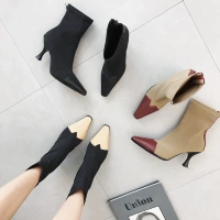 Mùa thu 2019 màu đỏ với đôi giày hot màu sắc phù hợp với giày thun nam Âu và gió mũi nhọn giày cao gót đế xuồng trẻ em - Giày ống giày boot nữ cổ thấp đế vuông