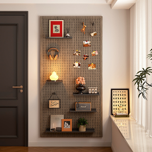 胡桃木色金属洞洞板墙上置物架入户玄关造型墙装饰免打孔收纳展示