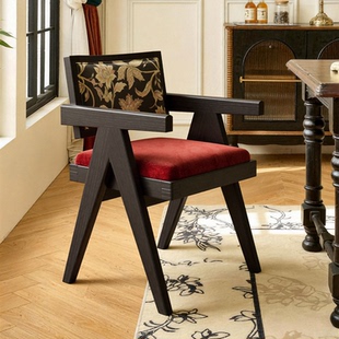 法式复古实木餐椅白蜡木家用餐桌椅中古风扶手昌迪加尔休闲靠背椅