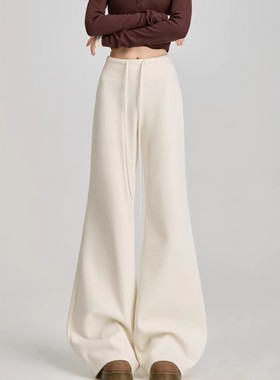 米白色运动喇叭裤女秋冬加绒2025新款休闲修身显瘦羊绒微喇阔腿裤