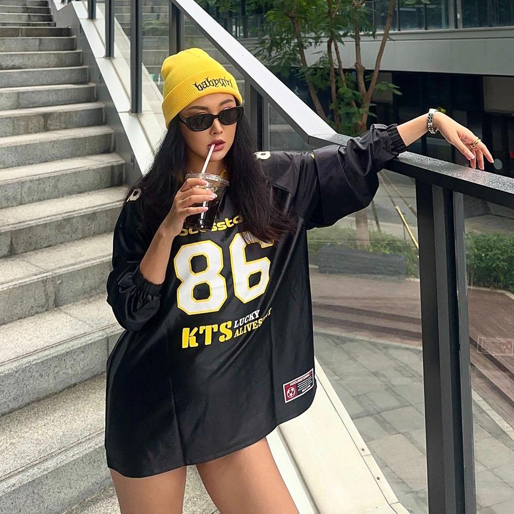 男女欧美式街头运动球服数字宽松HIPHOP黑黄美高嘻哈绸缎长袖T恤