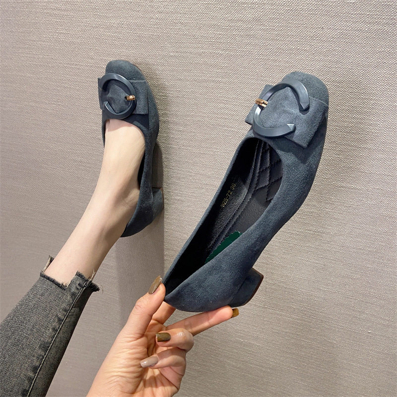 粗跟单鞋女复古春季新款百搭职业工作鞋舒适绒面方头浅口低跟瓢鞋