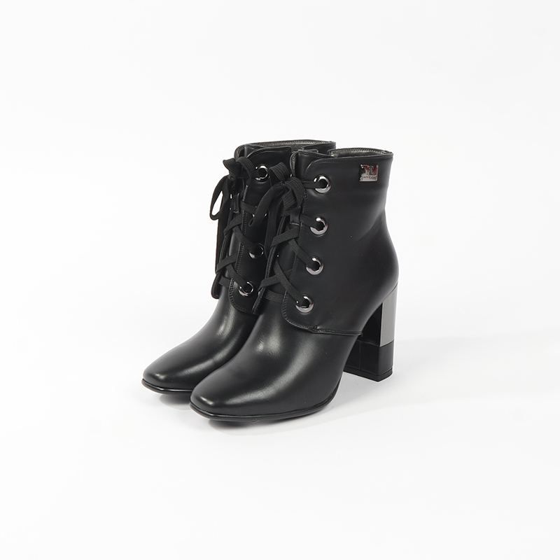 LA0URA时尚银跟时尚短靴