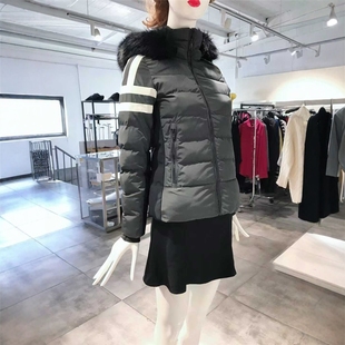 漂亮毛绒帽子棉服 FUSALP 1355 S穿