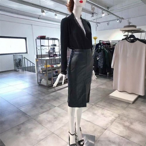 S-M穿 IRIS INK 油润羊皮时装半裙  710