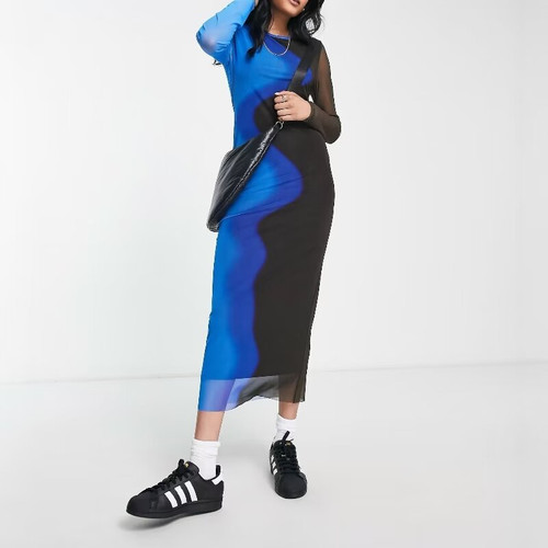 曼妙又舒服拼色时装连衣裙