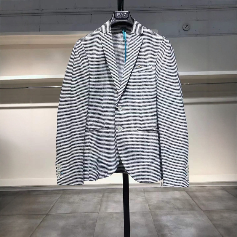 XS-S穿 BERNA 男款格纹洋装外套 710