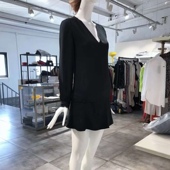 S穿 丝衫 主线LOE漂亮领型经典 黑色洋装 实物更棒 1360