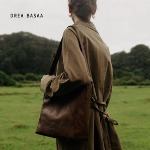 DREA BASAA半山花瓣流浪包头层植鞣牛皮小号hobo包单肩通勤斜挎包