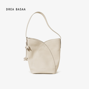 DREA BASAA半山花瓣水桶包中號(hào)頭層牛皮小眾通勤手提單肩包腋下包