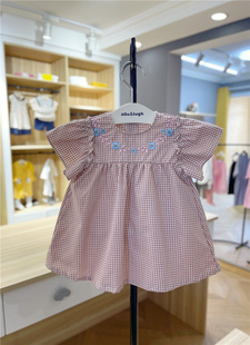 90-120码夏款女童女宝粉格子刺绣飞袖连衣裙
