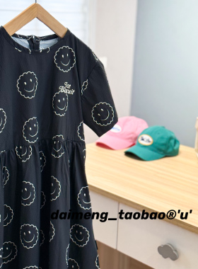 130-165码出口韩夏款女童黑色圆领卡通满印笑脸休闲短袖连衣裙
