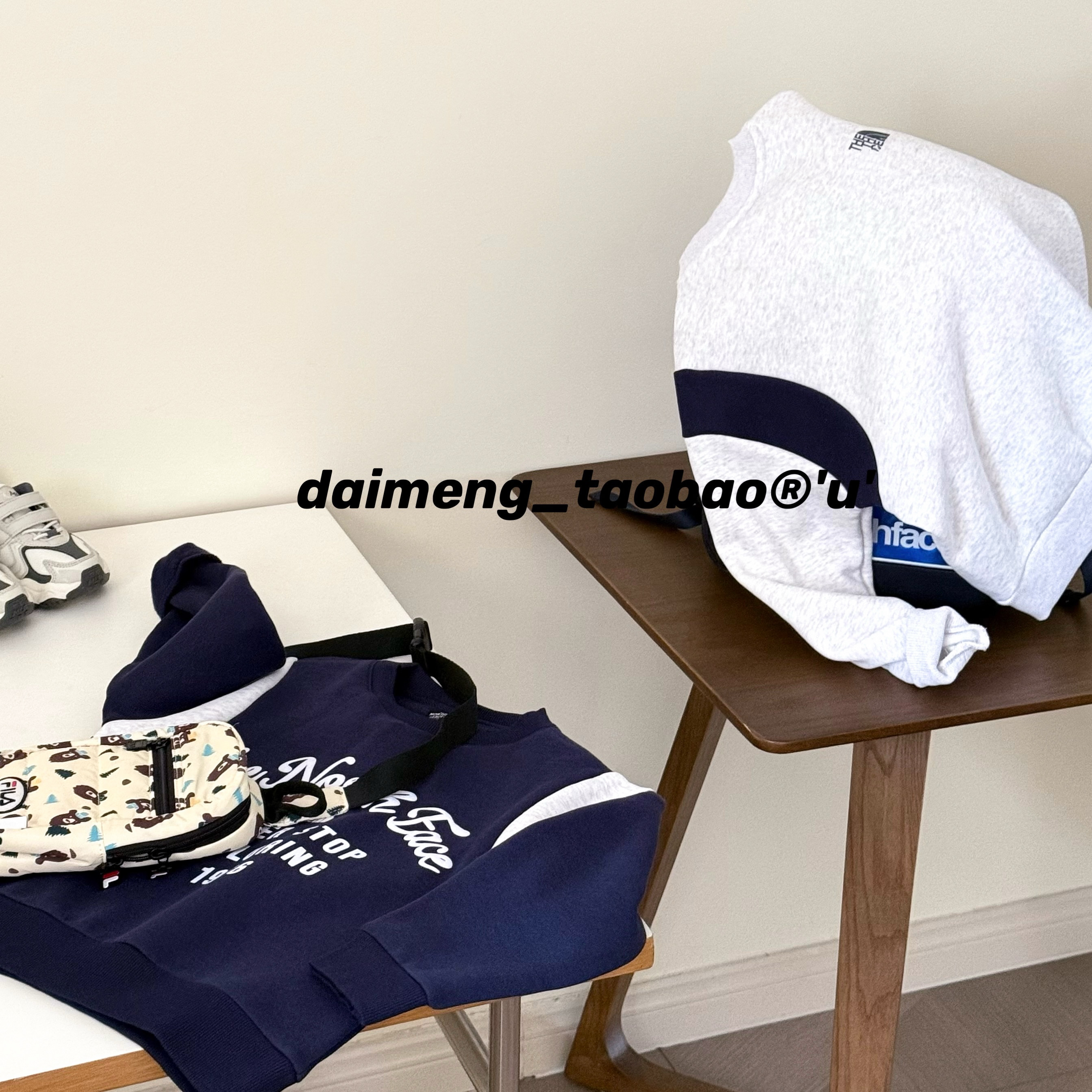 包邮！定制120-160码冬款男女中大童圆领拼色字母加绒百搭卫衣