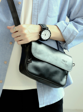 日系风男生皮面斜挎包ins韩版简约青年港风胸包上班用单肩包黑色