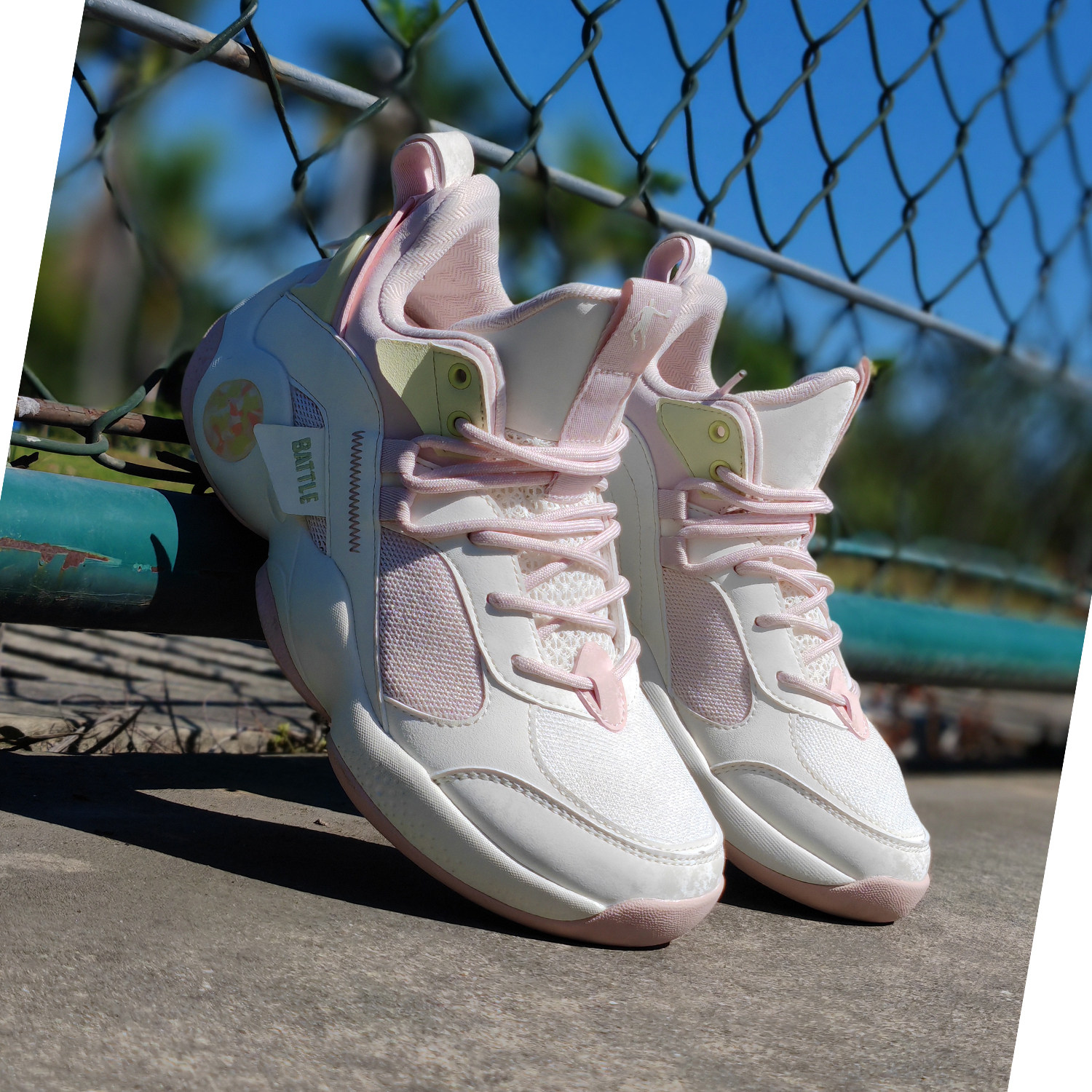 乔丹女鞋篮球鞋高帮网面减震耐磨粉色运动鞋学生室外训练比赛战靴