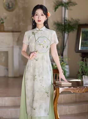 绿色奥黛旗袍2026夏季新中式改良年轻款少女茶艺服超仙修身连衣裙