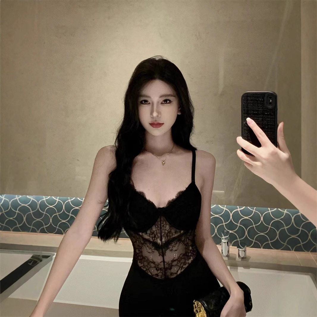 黑色蕾丝开叉包臀收腰晚礼服裙