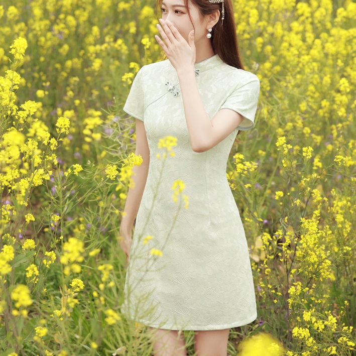 夏季绿色蕾丝短款显瘦改良旗袍