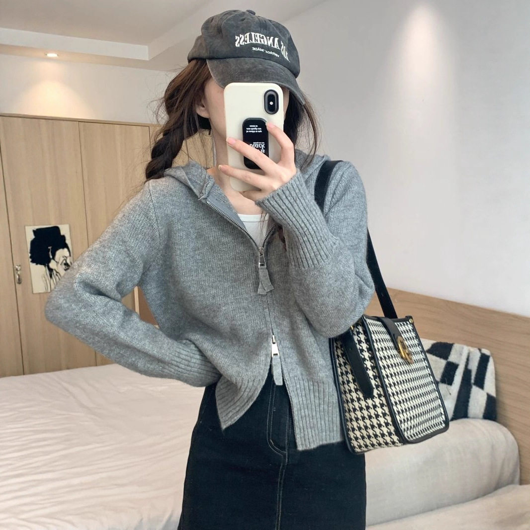 灰色连帽拉链短款针织开衫女秋冬