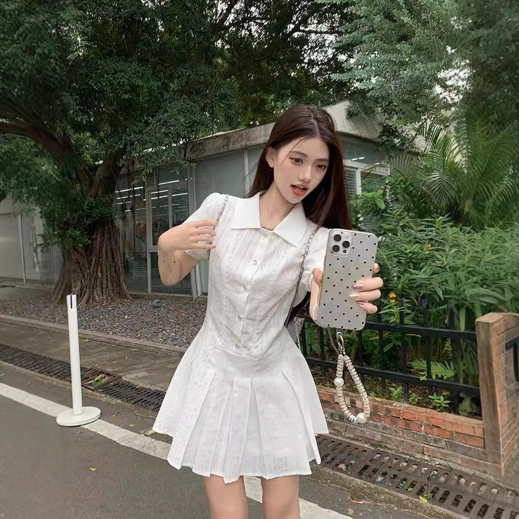 初夏学院风百褶衬衫连衣裙新款