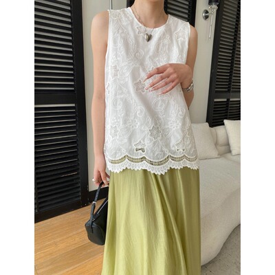 26南法度假风 法式重工镂空提花刺绣圆领无袖背心衬衫 SN8845