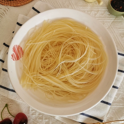 佳木斯细冷面半干冷面5斤商用家用正宗鲜族冷面板小麦粉制作