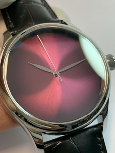 亨利慕时类似表．无字天书、瑞士精磨ETA2824机芯！美洲鳄鱼皮带