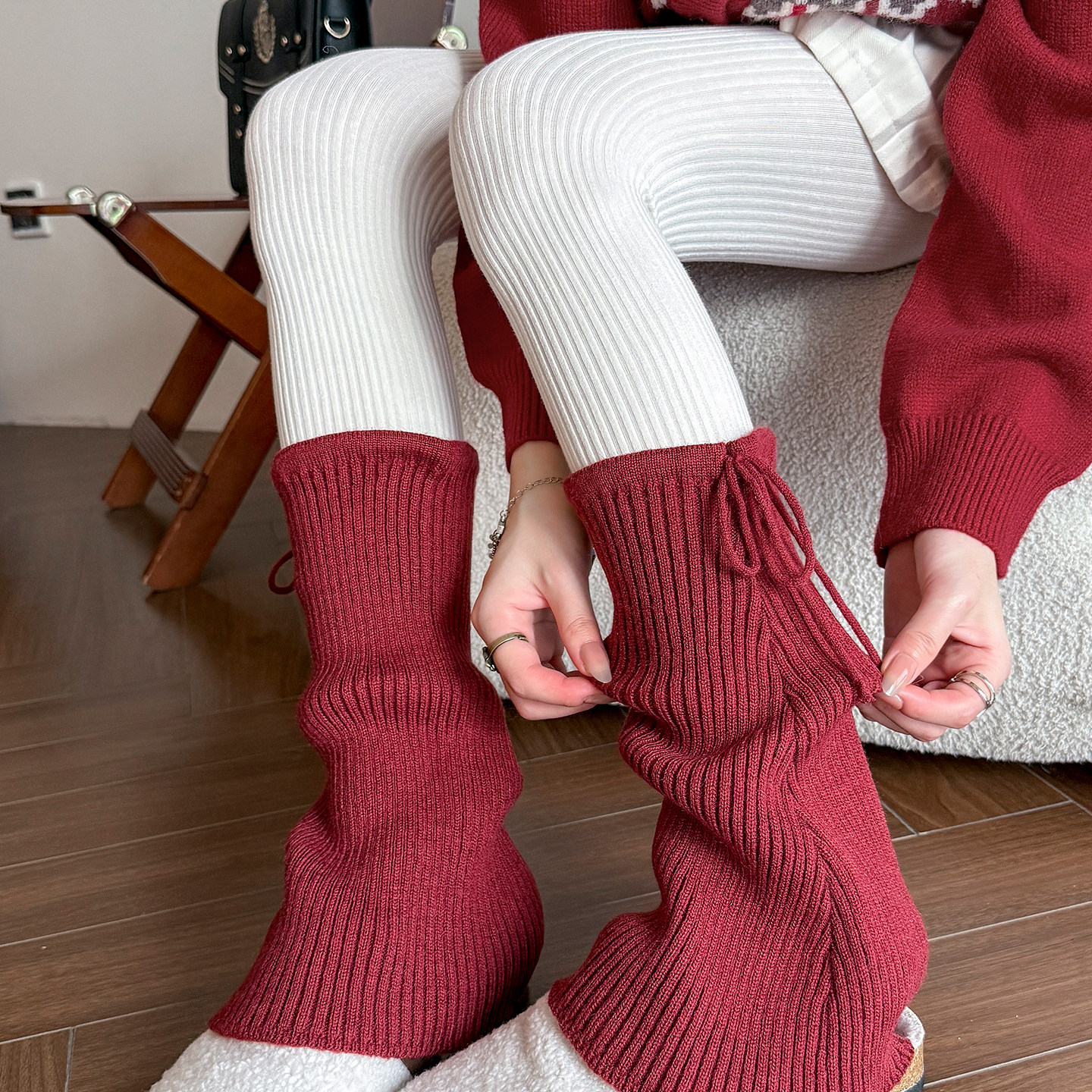 酒红色新年针织袜套女绑带蝴蝶结堆堆袜搭配勃肯鞋灰色显瘦腿套