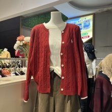 2025秋冬麻花羊绒开衫女圆领宽松针织外套红色毛衣刺绣假两件上衣