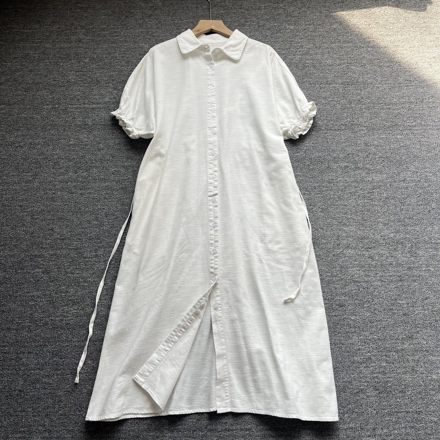日系女装夏季通勤风白色衬衫连衣裙女翻领系带收腰中长款气质裙