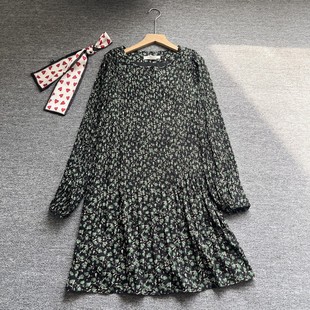 高品质女装温柔风碎花连衣裙女灯笼长袖绿色小花朵显瘦中长款裙子