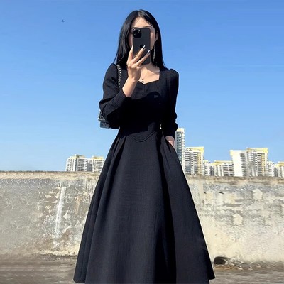 长袖黑色连衣裙子女秋冬季2025新