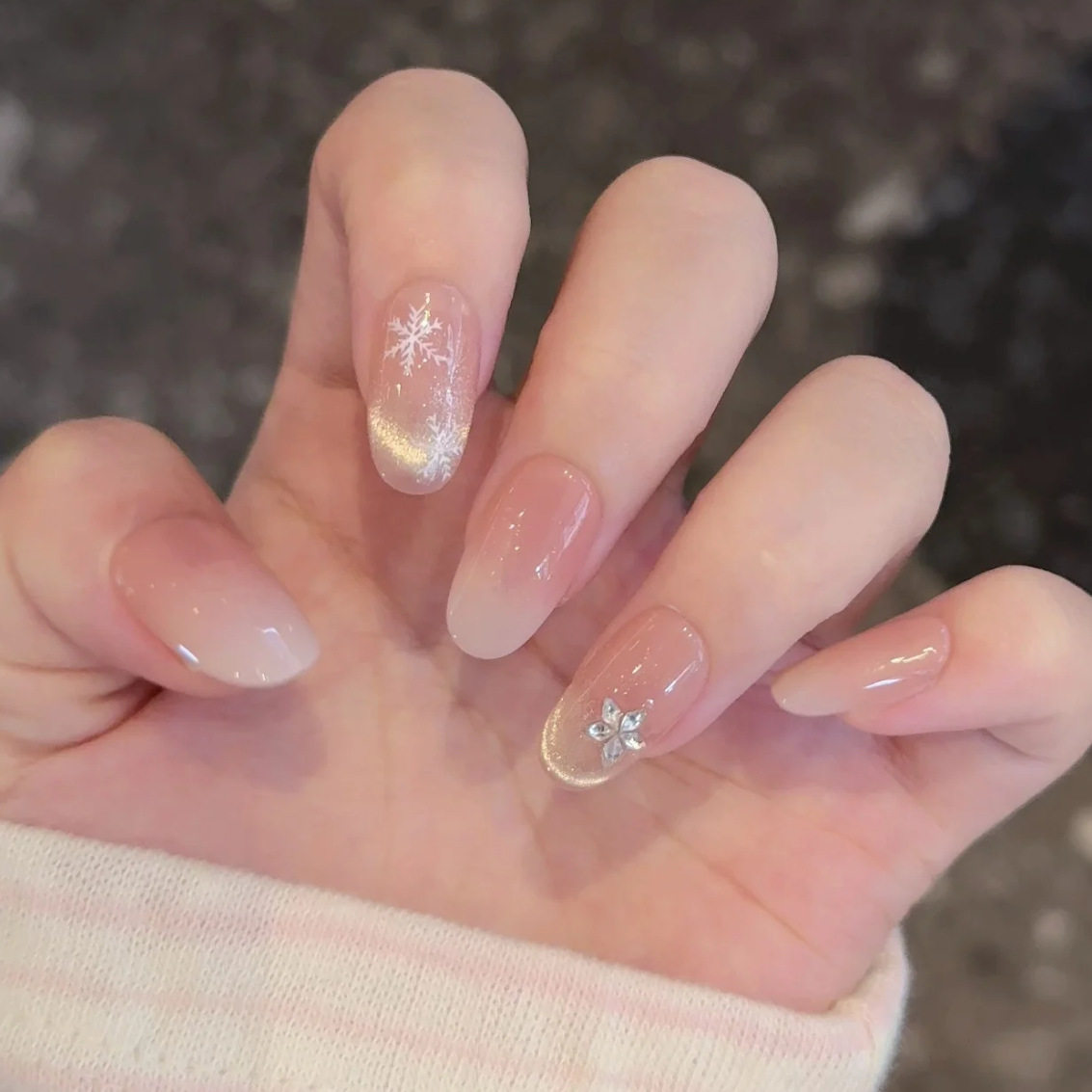 手工定制穿戴甲雪花美甲短椭圆高级感裸色显白渐变甲片2026新款,彩妆/香水/美妆工具,穿戴甲/甲片,淘宝优惠券,粉丝福利购,淘宝优惠卷