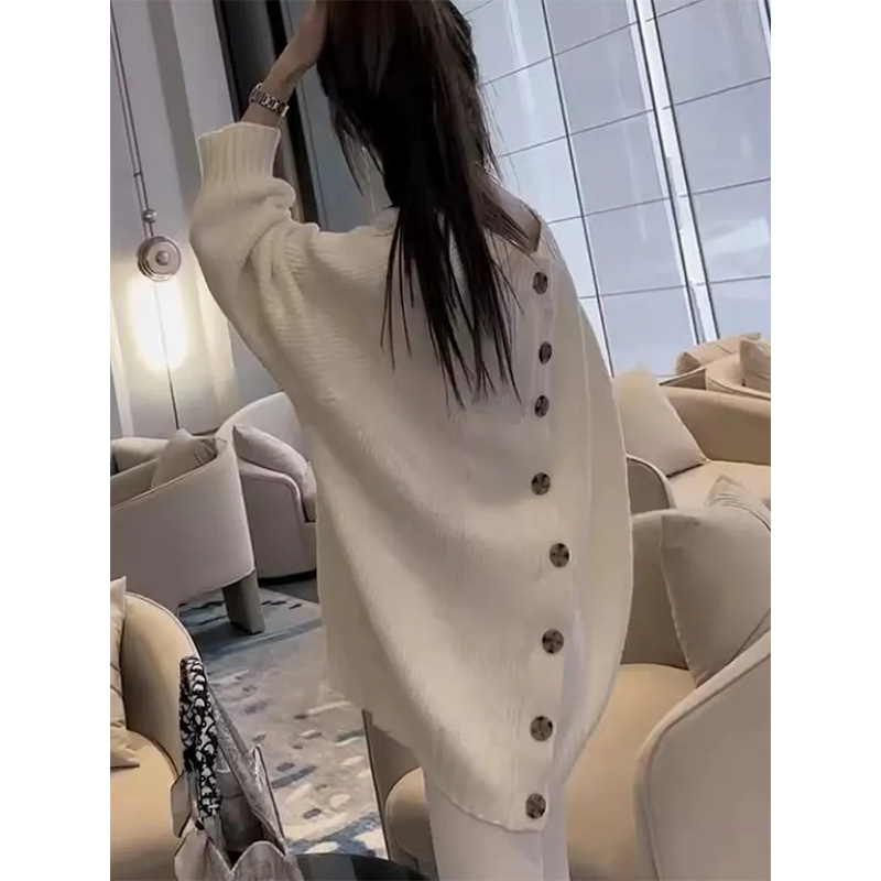 韩系通勤百搭V领毛衣2025秋冬款