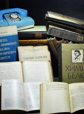 装饰书精装外文书古旧书橱窗复古书创意摆件摄影道具书老旧古董书