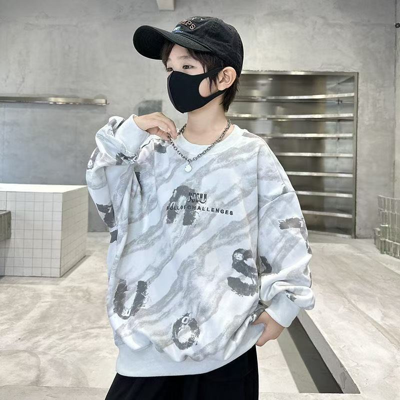 秋冬装新款中大童外穿百搭长袖卫衣男早秋男童帅气潮流圆领上衣男