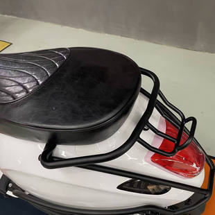 复古后扶手后外壳保护杠 台湾旷达电火金大力大伟士电动车尾翼改装