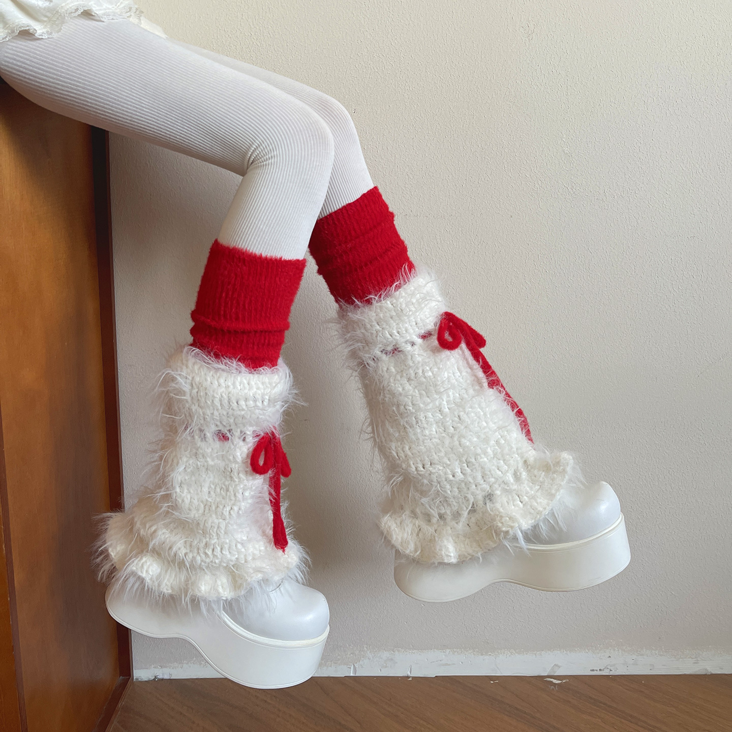 袜贵人冬季新品圣诞新年红色比熊手钩袜套大红色羊绒中筒堆堆袜女