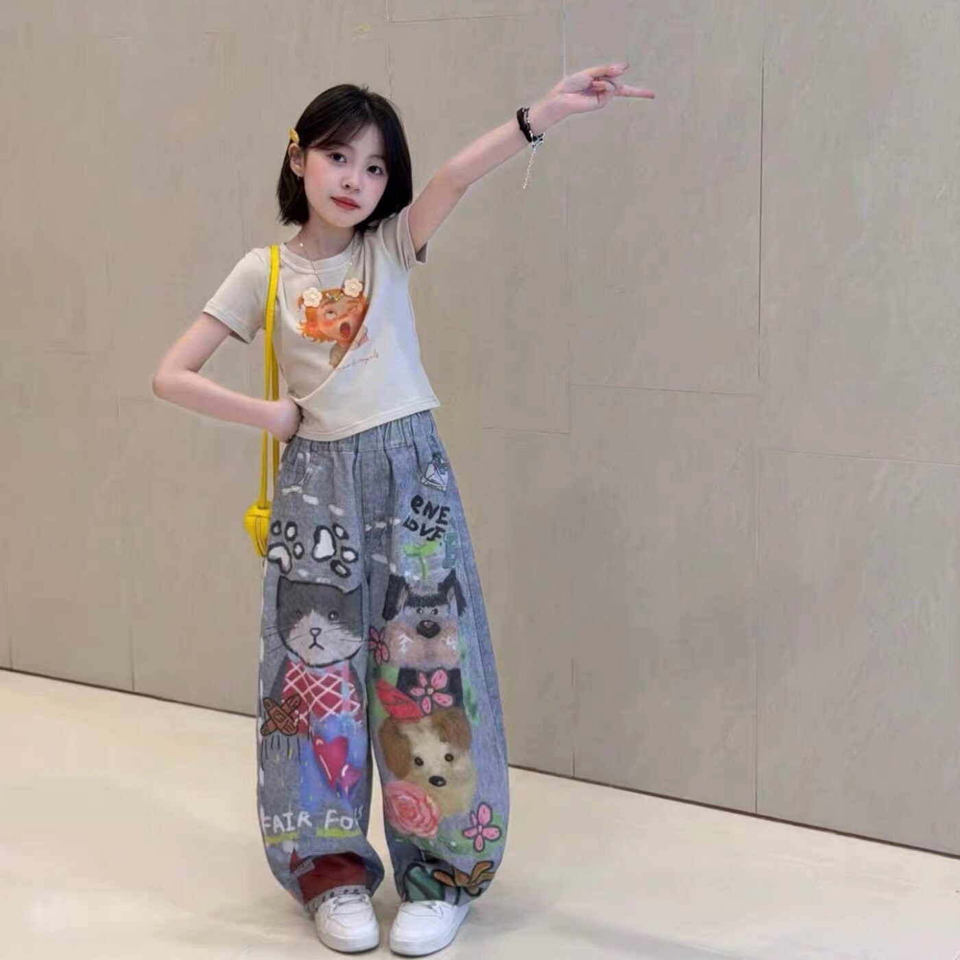 女童卡通短袖牛仔裤两件套