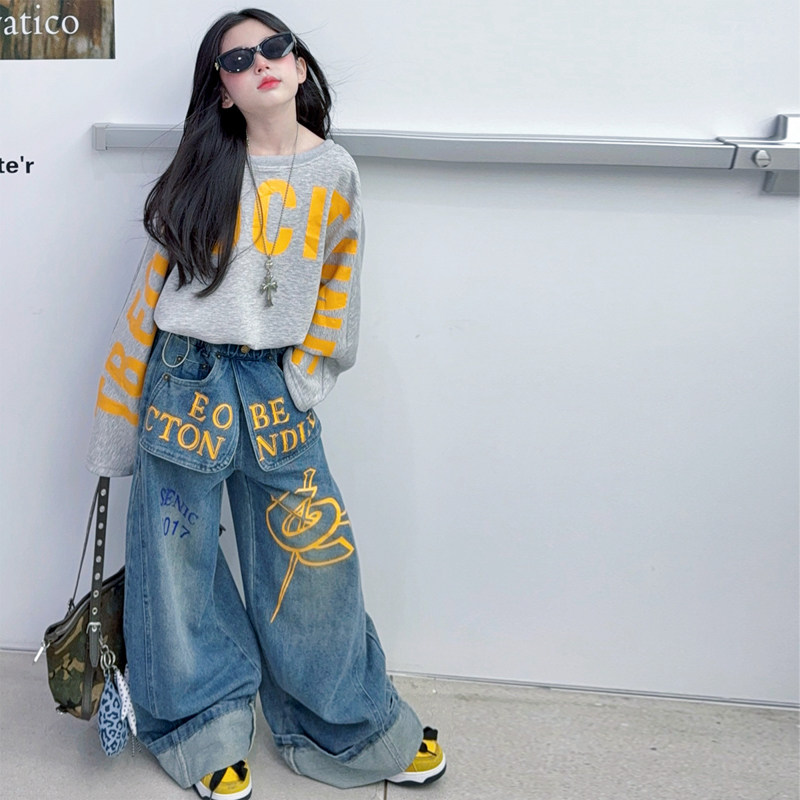 美式高街女童宽松短款字母卫衣个性设计感涂鸦牛仔阔腿裤潮酷套装