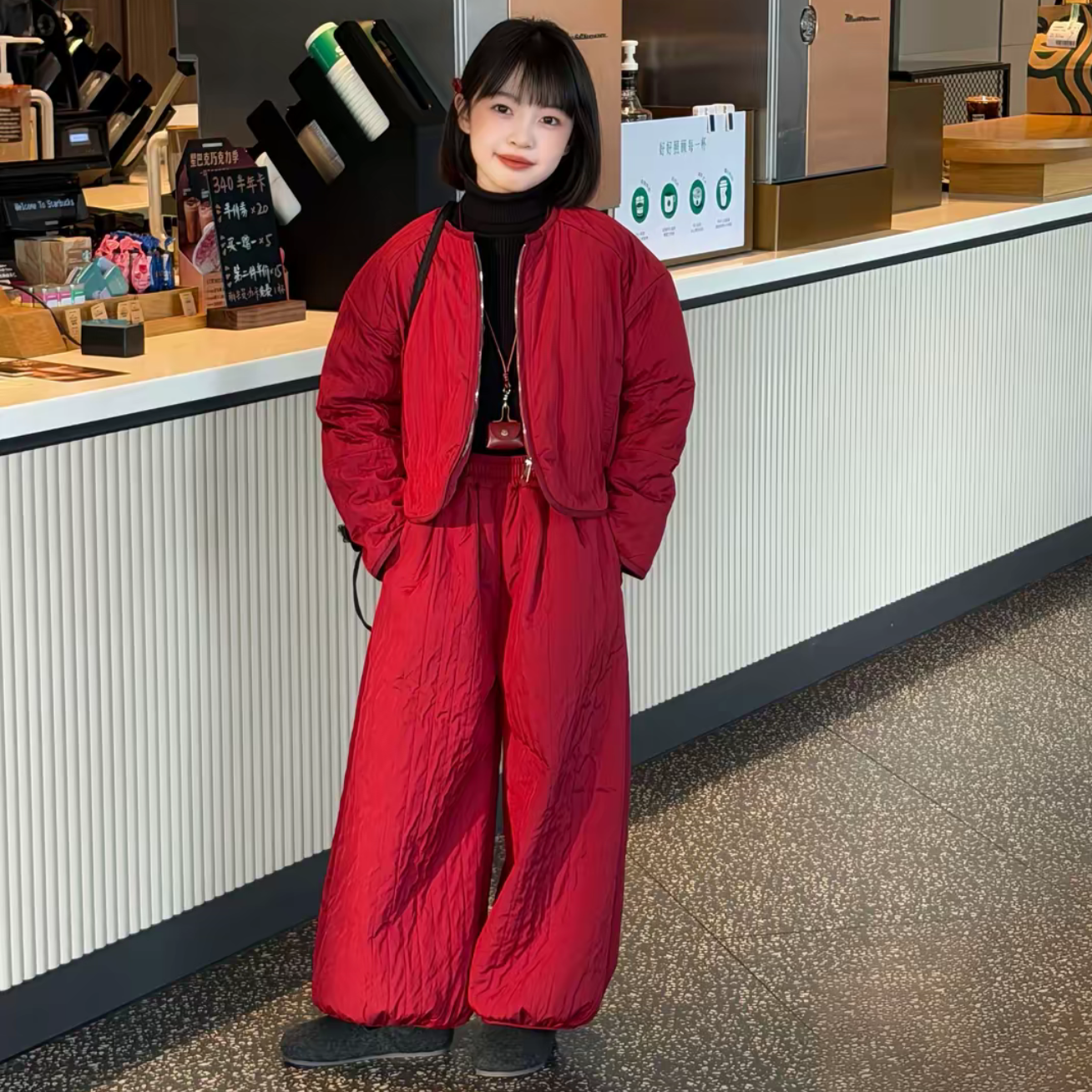 欧洲站2026新年款女童百搭圆领棉服外套高腰加绒阔腿裤红色两件套,童装/婴儿装/亲子装,套装,淘宝优惠券,粉丝福利购,淘宝优惠卷